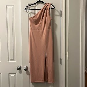 Lulu’s cocktail club blush pink one shoulder midi dress size M